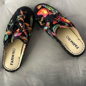 FARM Rio Cashew Platform Mule